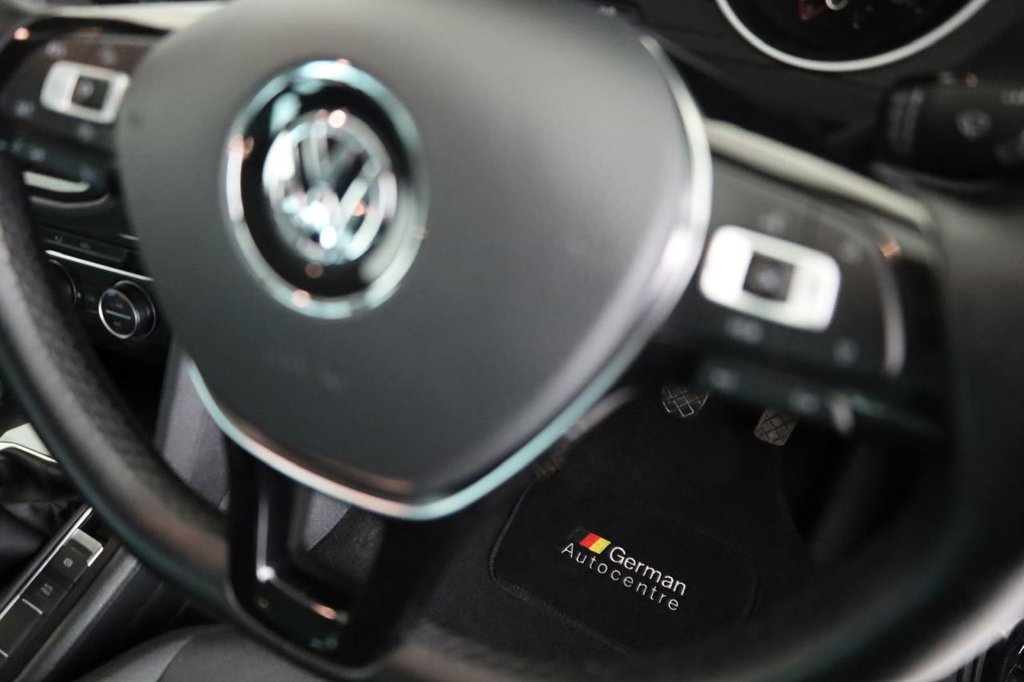 Used Volkswagen Tiguan 2020 for sale - 76381520: Photo 40