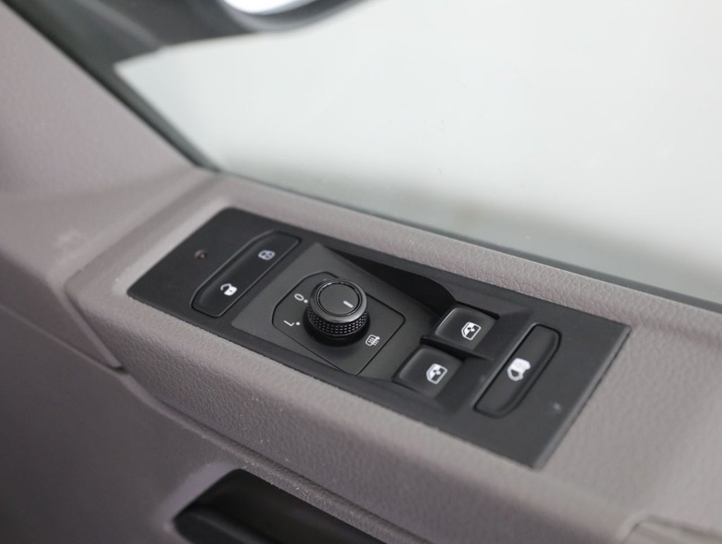 Used Volkswagen Transporter 2021 for sale - 77673562: Photo 29