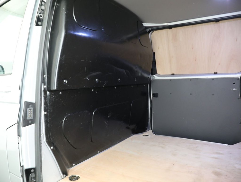 Used Volkswagen Transporter 2021 for sale - 77673562: Photo 37