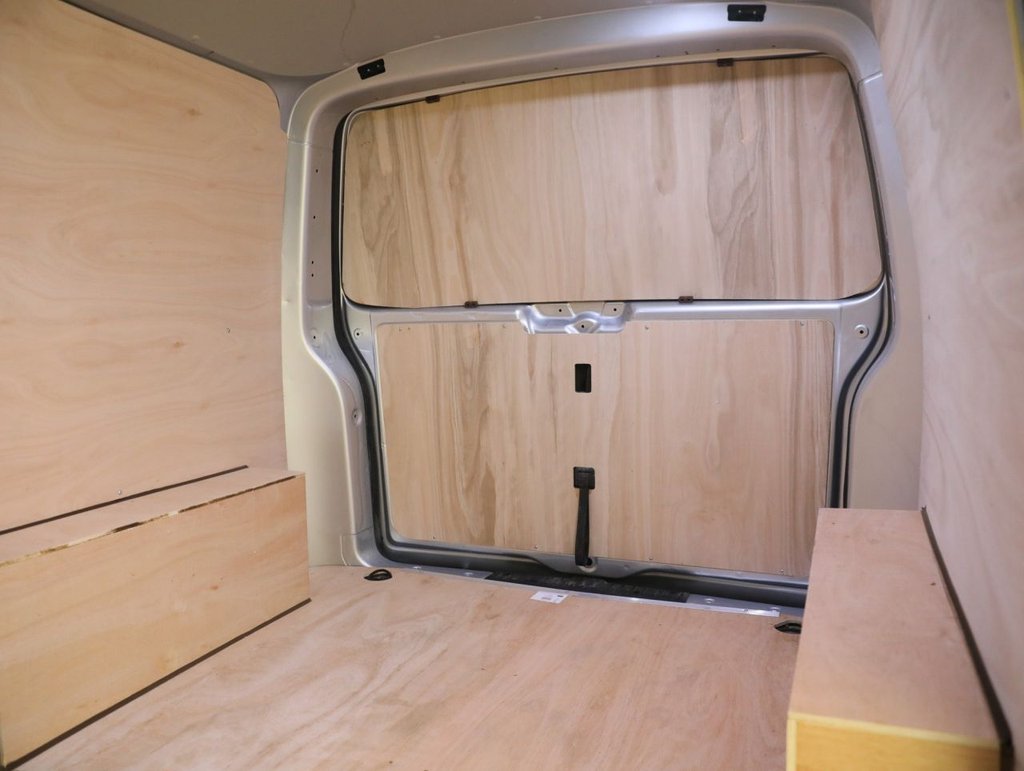 Used Volkswagen Transporter 2021 for sale - 77673562: Photo 38