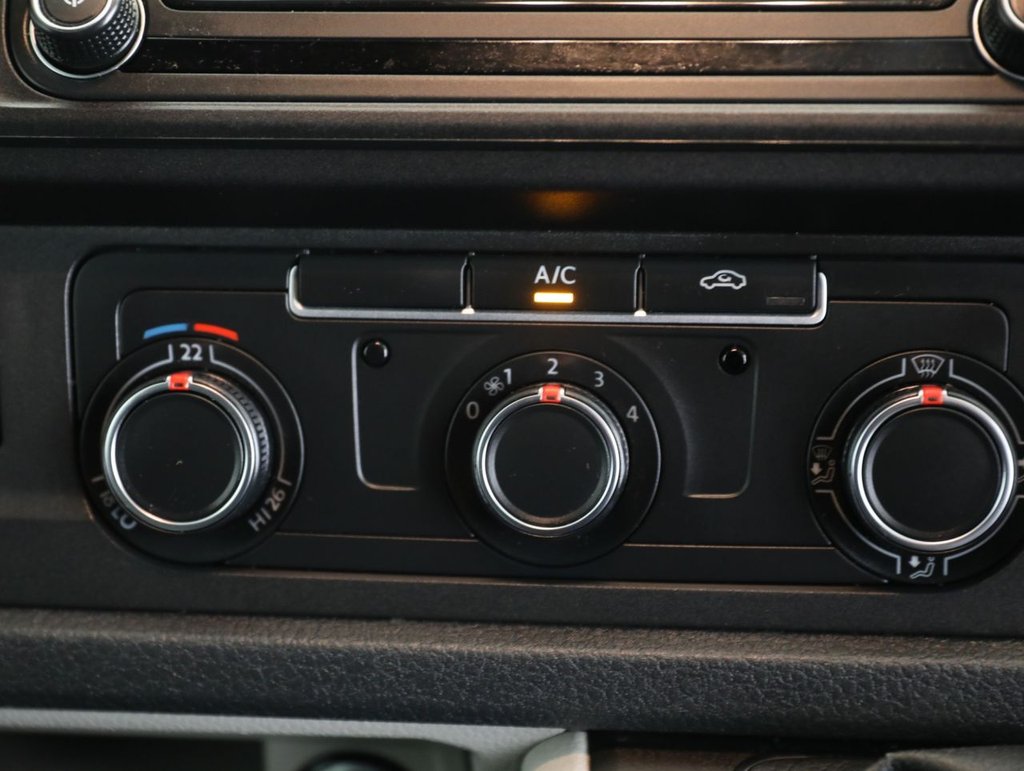 Used Volkswagen Transporter 2019 for sale - 77673711: Photo 23