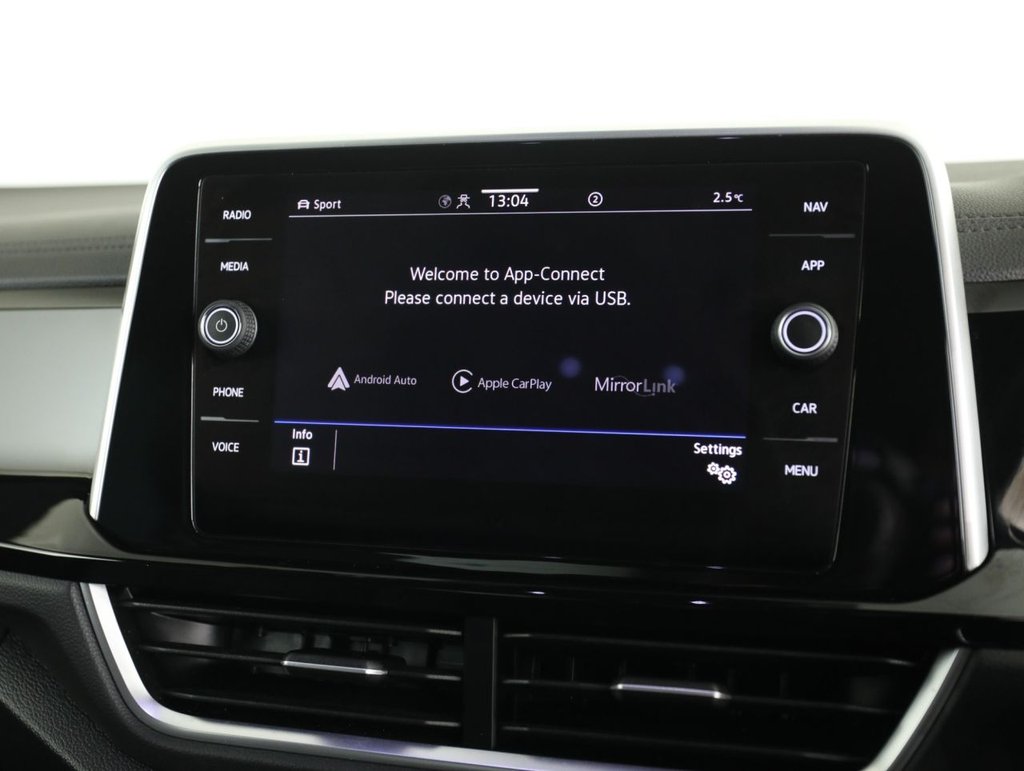 Used Volkswagen T-Roc 2022 for sale - 77588338: Photo 33