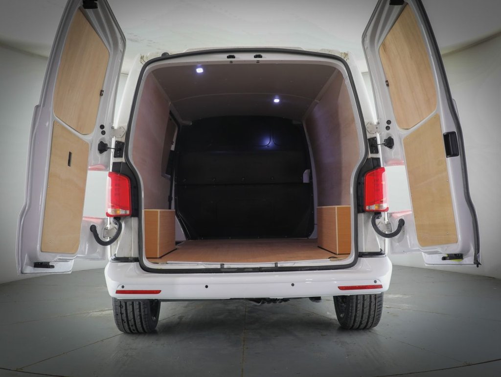 Used Volkswagen Transporter 2023 for sale - 78008782: Photo 14