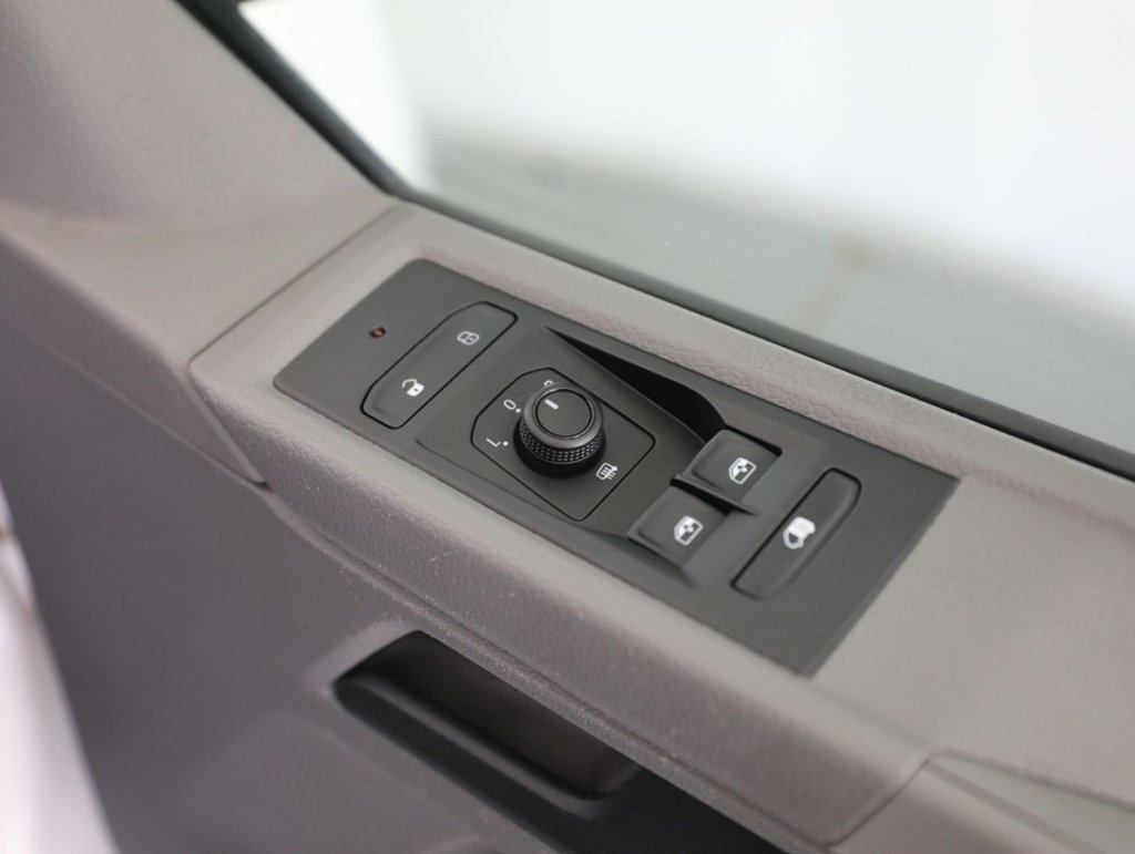 Used Volkswagen Transporter 2023 for sale - 78008782: Photo 32