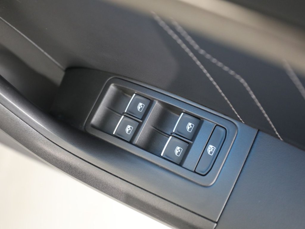 Used SEAT Ateca 2024 for sale - 76900211: Photo 39