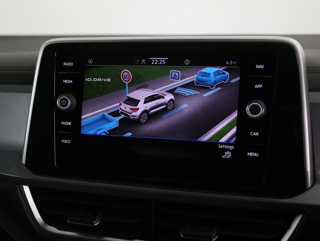 Used Volkswagen T-Roc 2022 for sale - 77360024: Photo 39