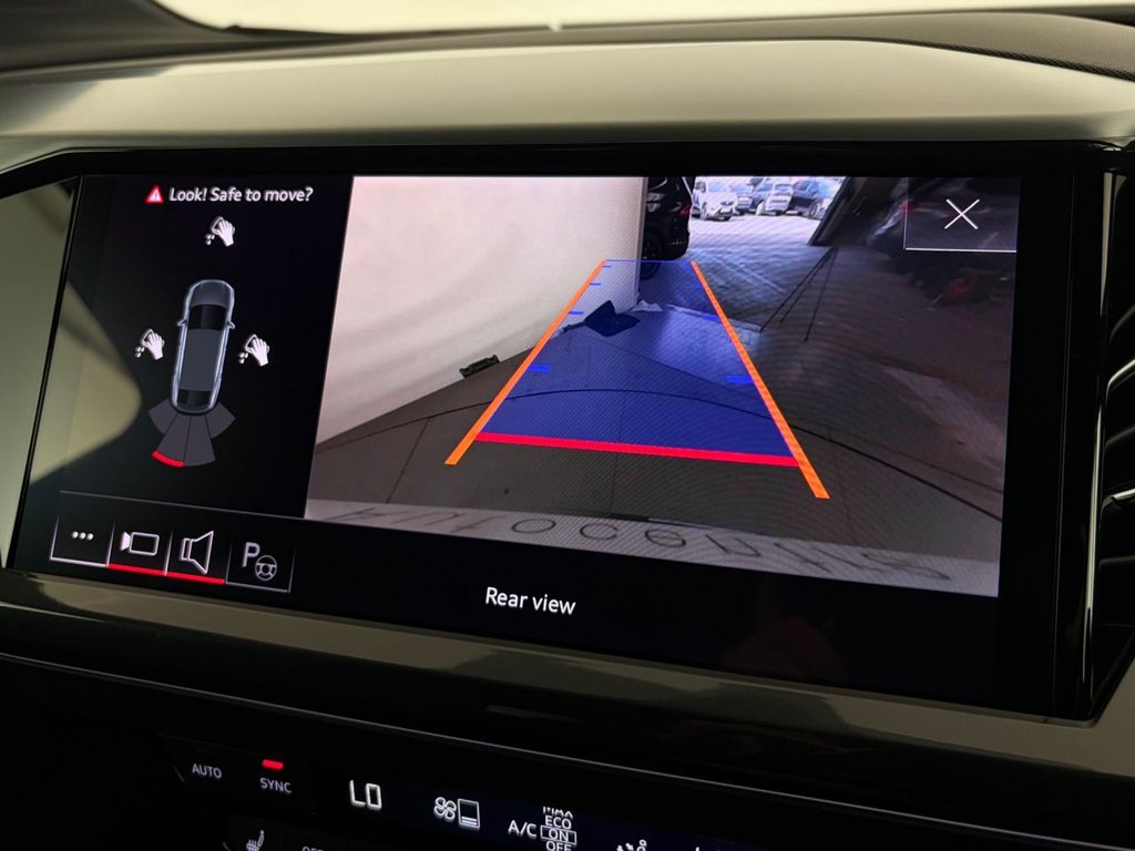 Used Audi Q4 e-tron 2023 for sale - 78136929: Photo 28