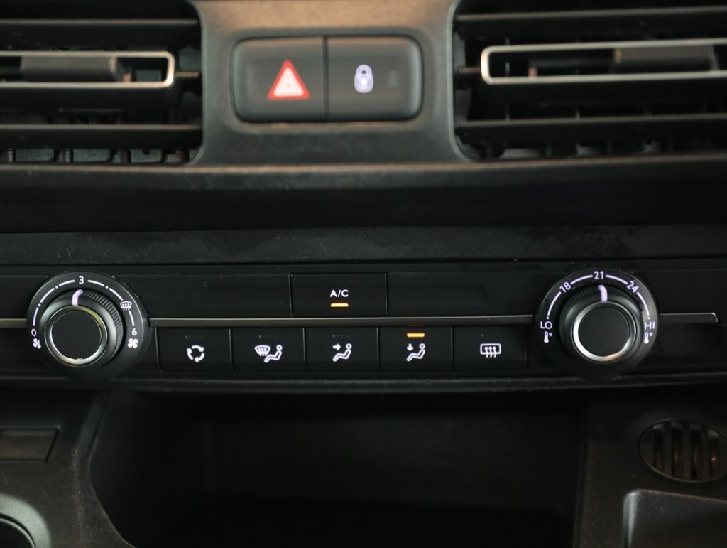 Used Vauxhall Combo Life 2021 for sale - 76977424: Photo 33