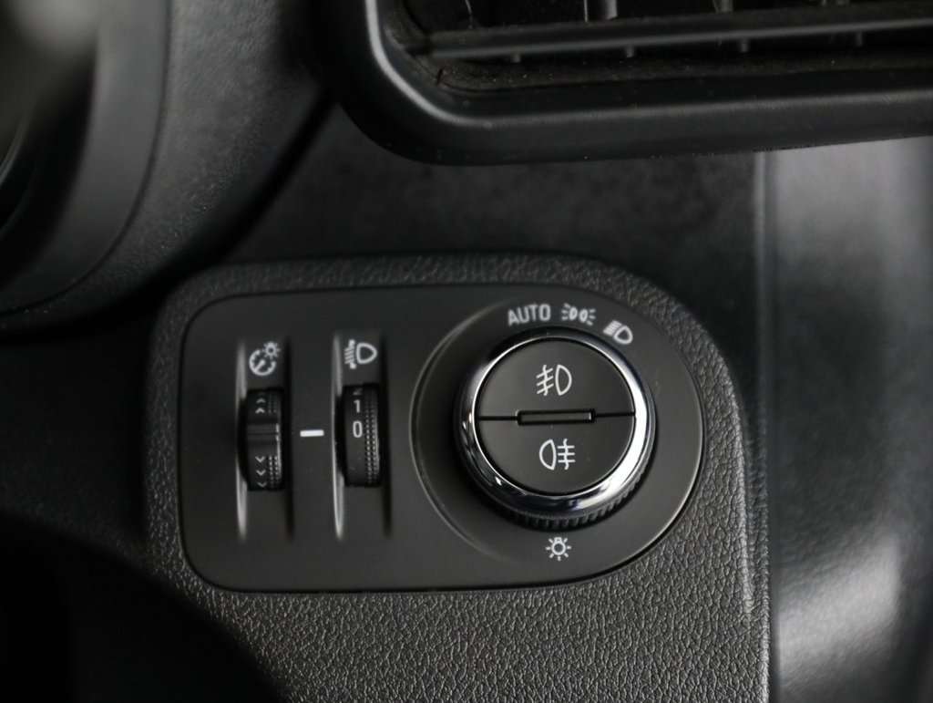 Used Vauxhall Combo Life 2021 for sale - 76977424: Photo 38