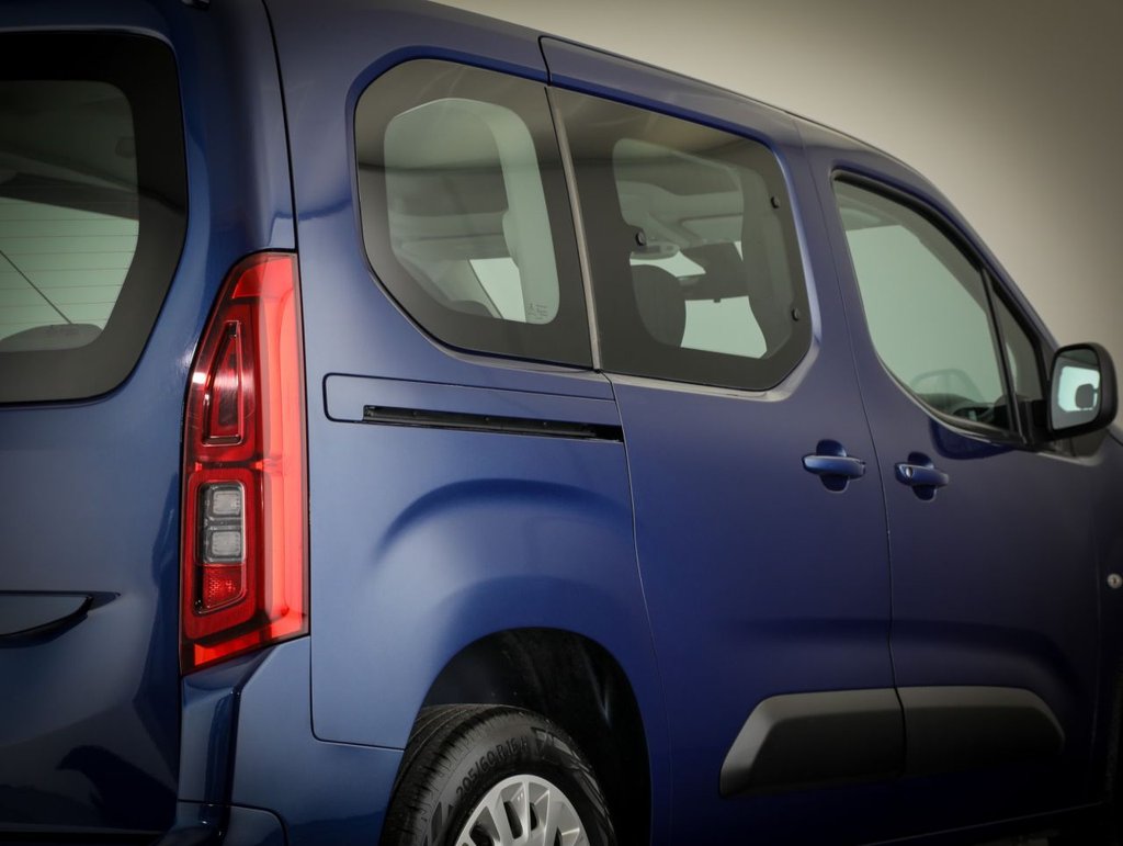 Used Vauxhall Combo Life 2021 for sale - 76977424: Photo 8