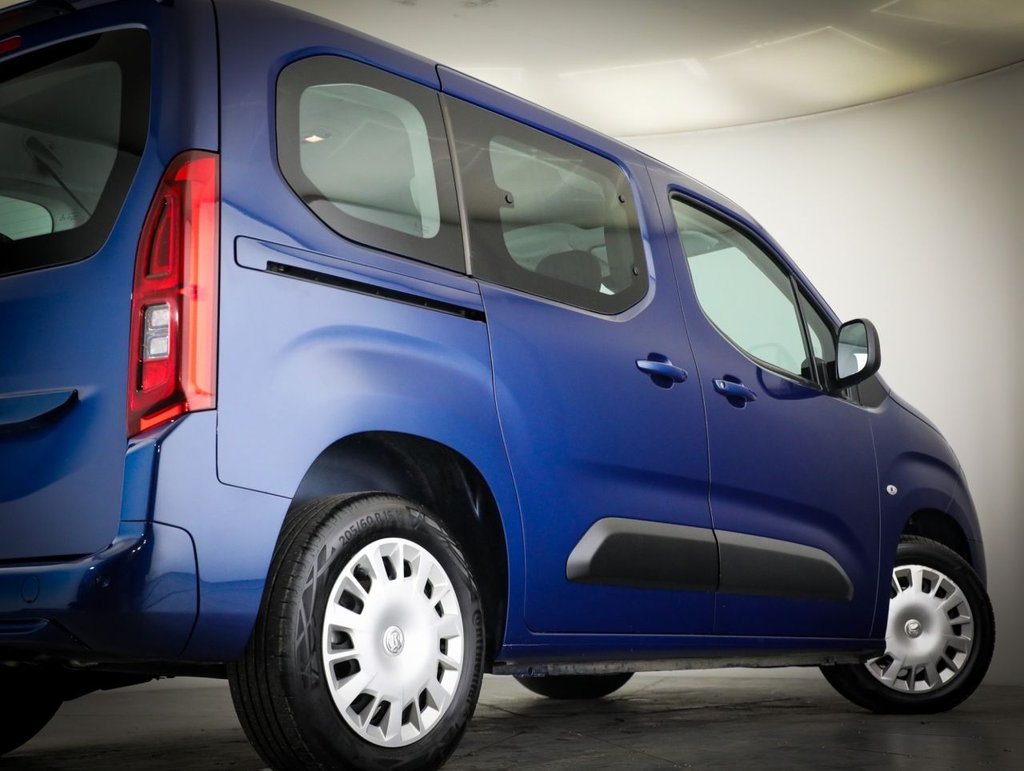 Used Vauxhall Combo Life 2021 for sale - 76977424: Photo 9