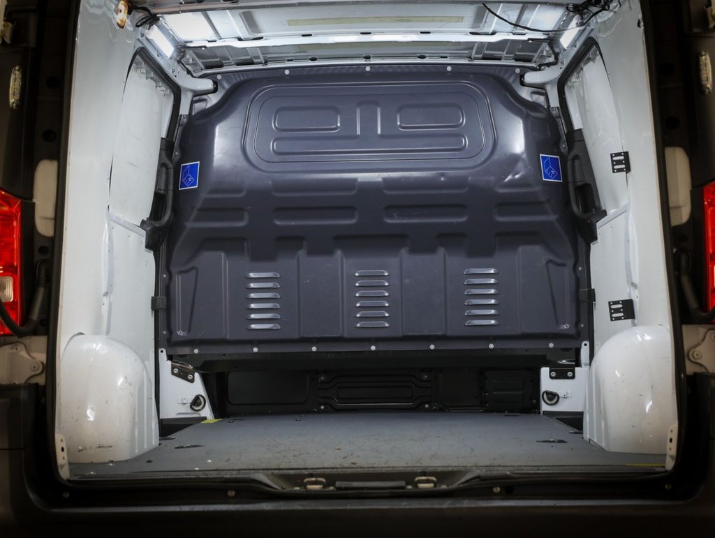 Used Mercedes-Benz Vito 2023 for sale - 76647664: Photo 20