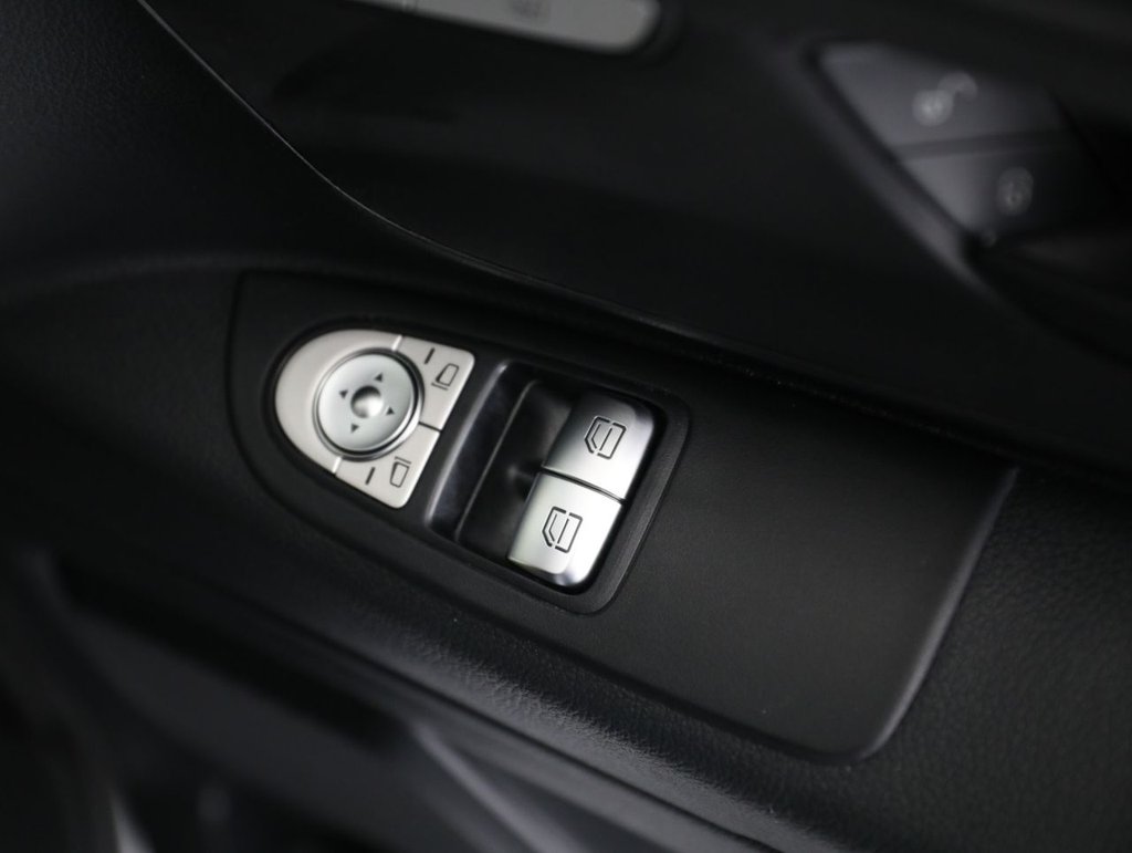 Used Mercedes-Benz Vito 2023 for sale - 76647664: Photo 35