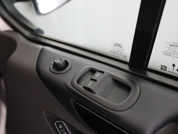 Used Ford Transit Custom 2022 for sale - 75648015: Photo 40