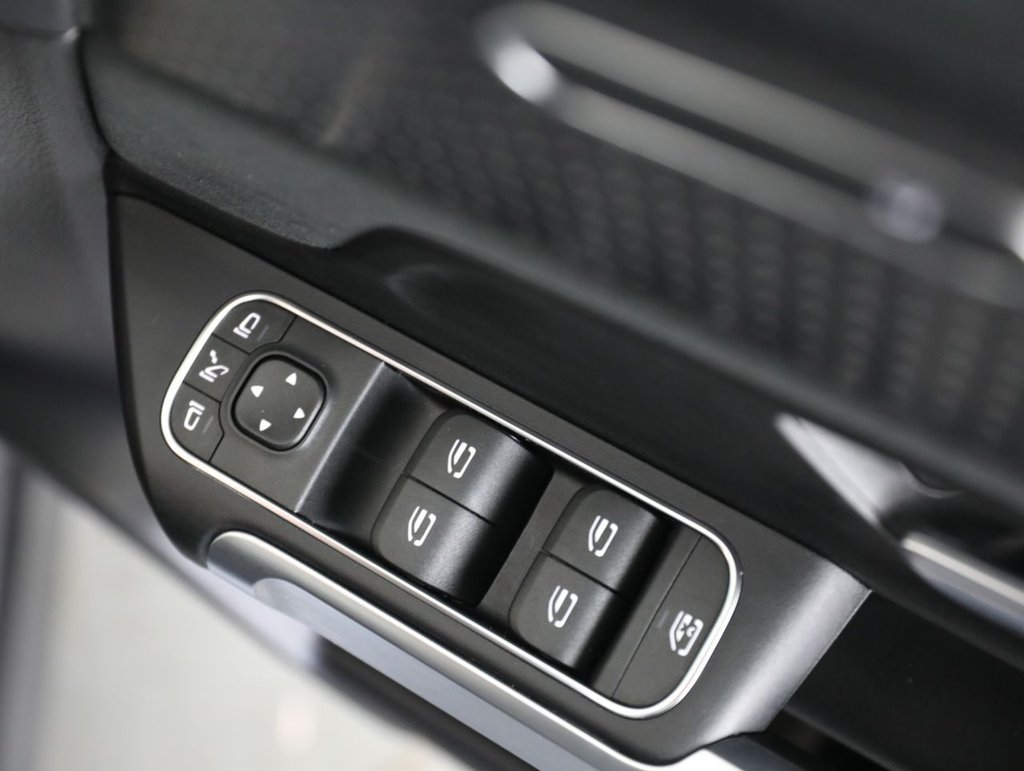 Used Mercedes-Benz EQB 2025 for sale - 76361547: Photo 35