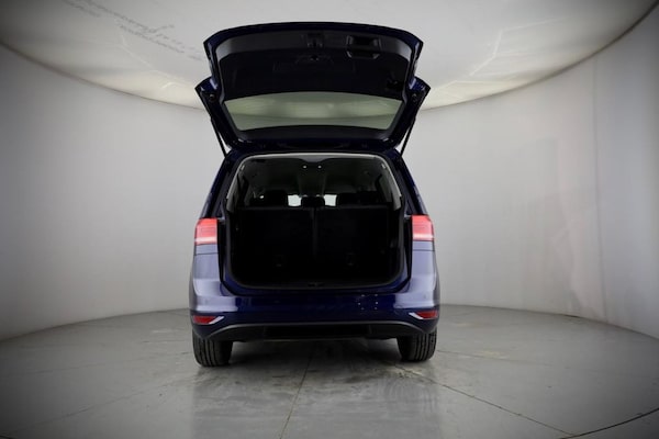 Used Volkswagen Touran 2020 for sale - 76248514: Photo 12