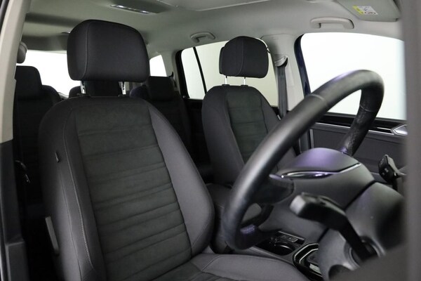 Used Volkswagen Touran 2020 for sale - 76248514: Photo 21