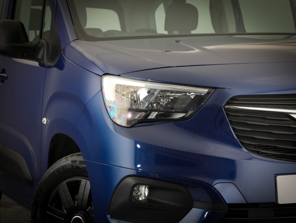 Used Vauxhall Combo Life 2022 for sale - 76647749: Photo 11