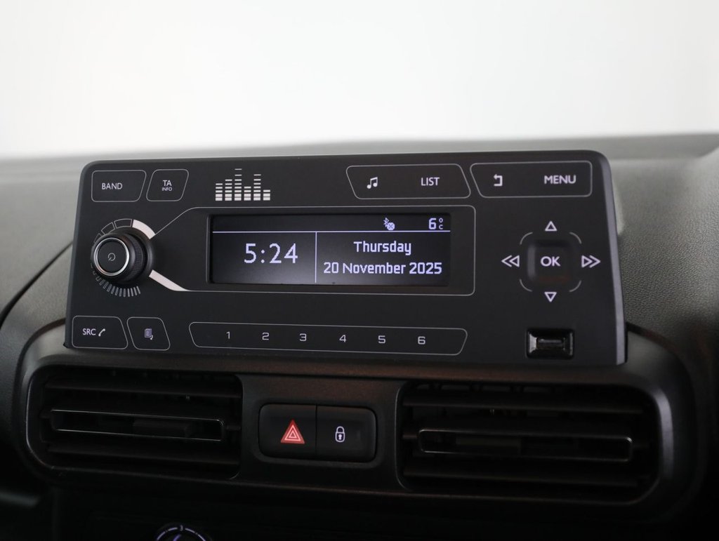 Used Vauxhall Combo Life 2022 for sale - 76647749: Photo 29