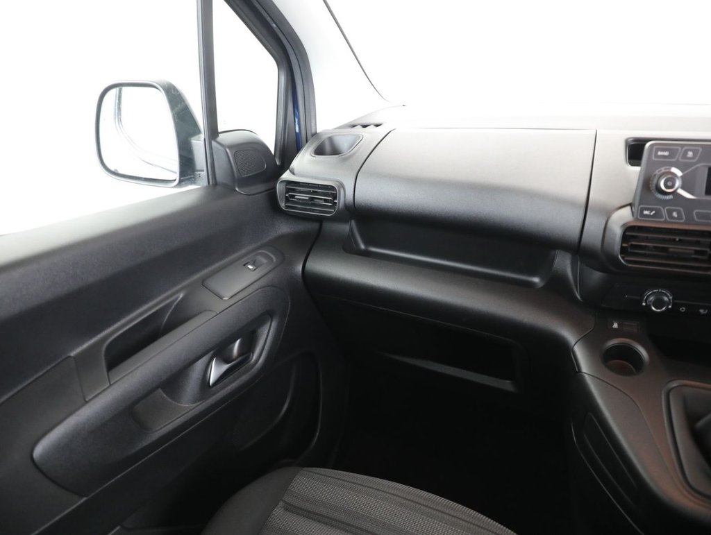 Used Vauxhall Combo Life 2022 for sale - 76647749: Photo 34
