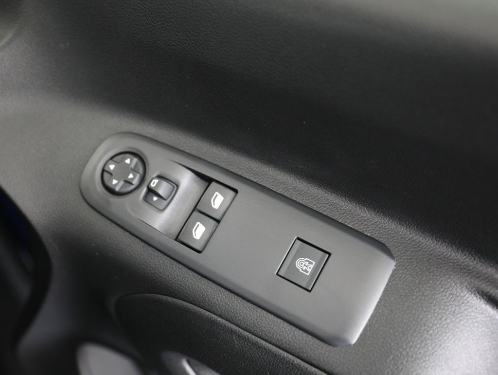 Used Vauxhall Combo Life 2022 for sale - 76647749: Photo 36