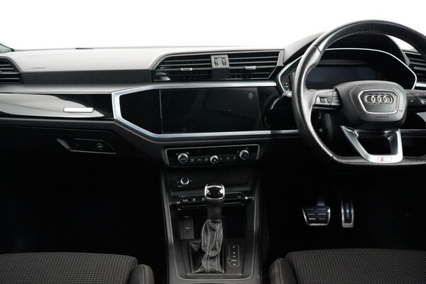 Used Audi Q3 2021 for sale - 75025099: Photo 28
