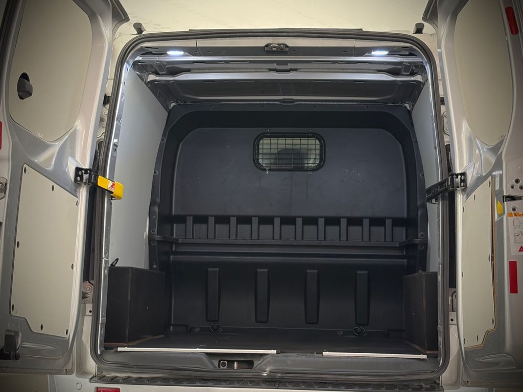 Used Ford Transit Custom 2023 for sale - 78220779: Photo 19