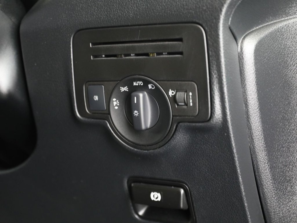 Used Mercedes-Benz Vito 2023 for sale - 77307398: Photo 32