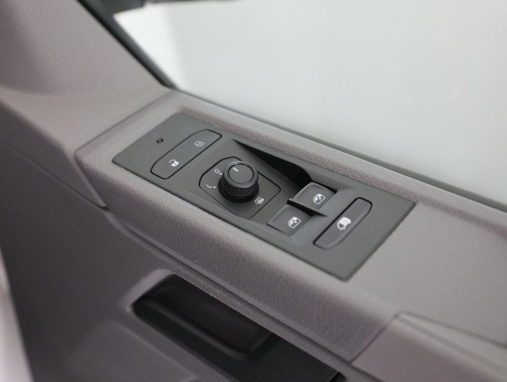Used Volkswagen Transporter 2023 for sale - 77826834: Photo 35