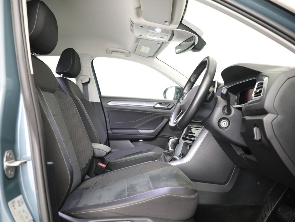 Used Volkswagen T-Roc 2022 for sale - 76914696: Photo 21