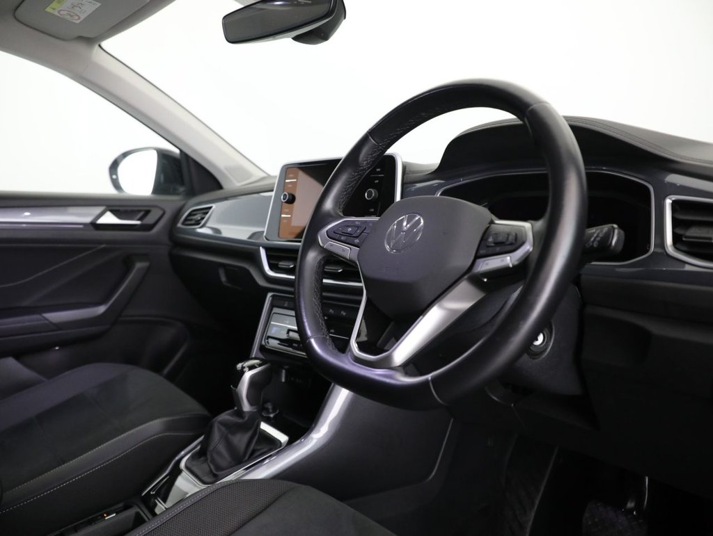 Used Volkswagen T-Roc 2022 for sale - 76914696: Photo 34