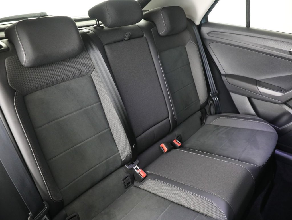 Used Volkswagen T-Roc 2022 for sale - 76914696: Photo 36