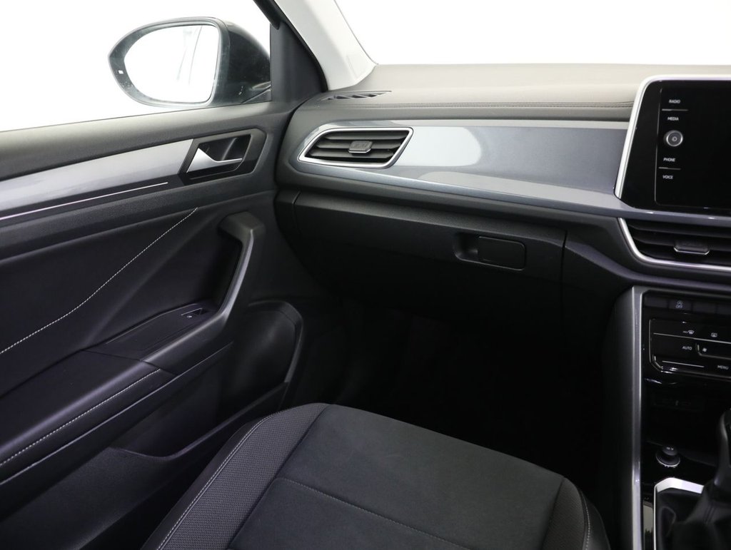 Used Volkswagen T-Roc 2022 for sale - 76914696: Photo 37