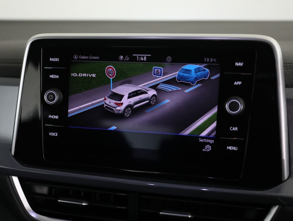 Used Volkswagen T-Roc 2022 for sale - 76914696: Photo 41