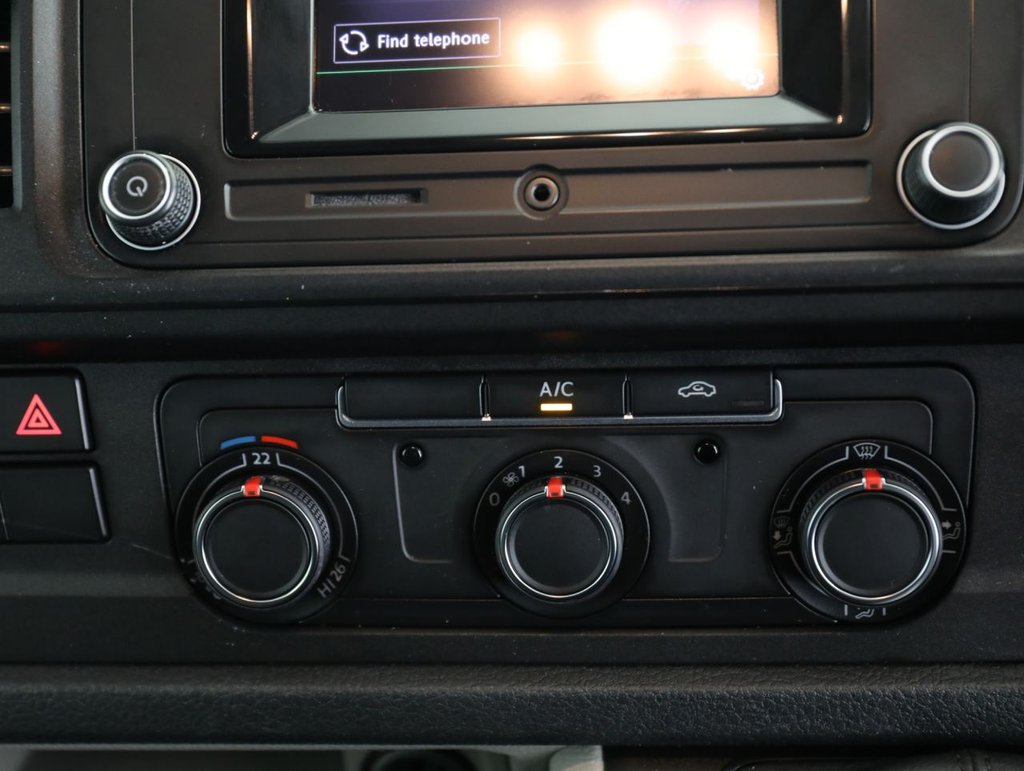 Used Volkswagen Transporter 2019 for sale - 77673713: Photo 24