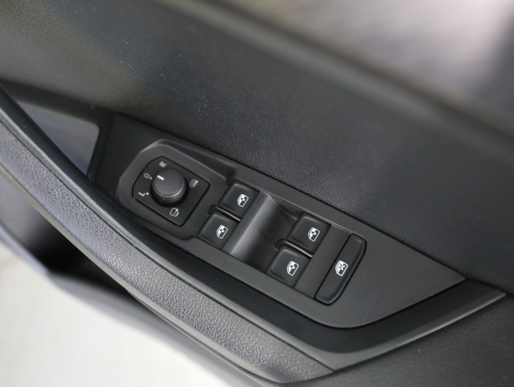 Used Skoda Karoq 2023 for sale - 76574836: Photo 40