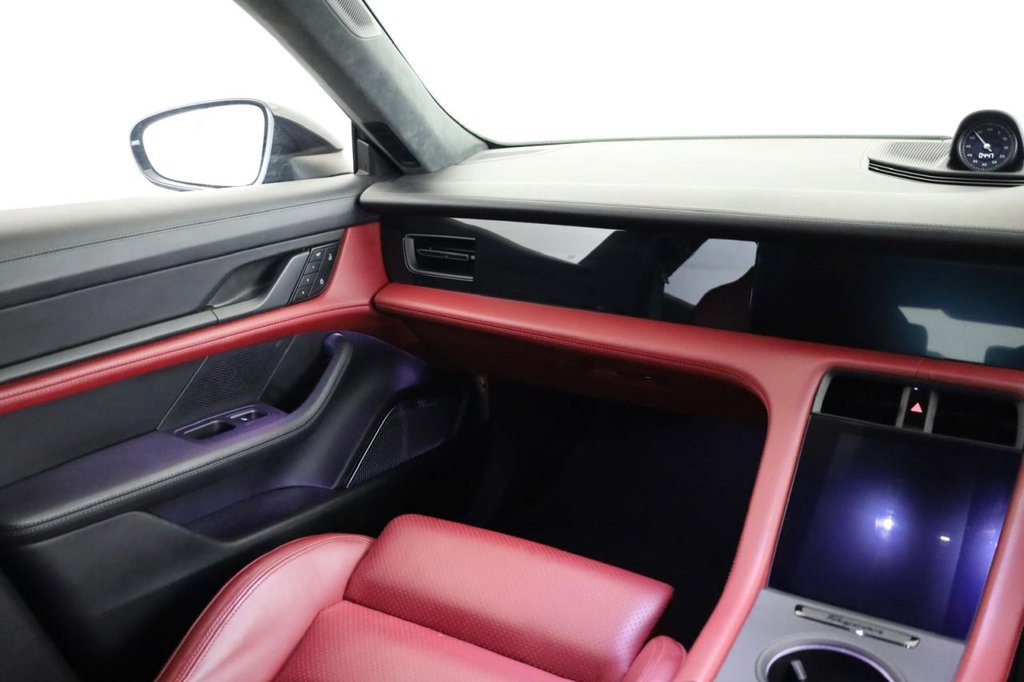 Used Porsche Taycan 2022 for sale - 76261443: Photo 28