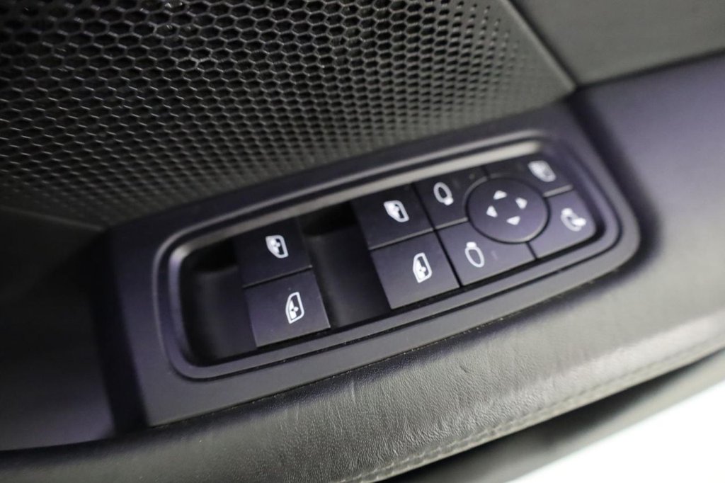 Used Porsche Taycan 2022 for sale - 76261443: Photo 35