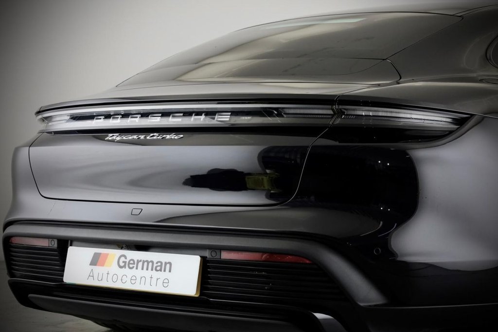 Used Porsche Taycan 2022 for sale - 76261443: Photo 7