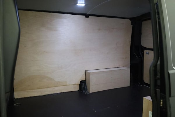 Used Volkswagen Transporter 2022 for sale - 76274058: Photo 33