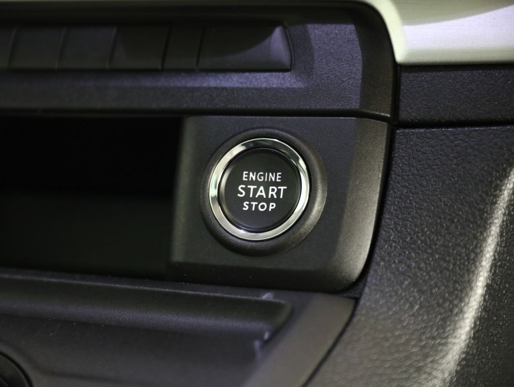 Used Peugeot Traveller 2020 for sale - 78022057: Photo 25