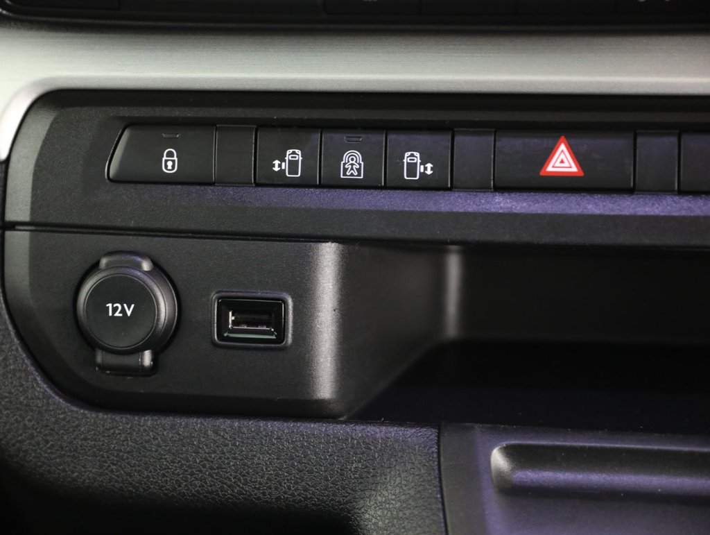 Used Peugeot Traveller 2020 for sale - 78022057: Photo 30