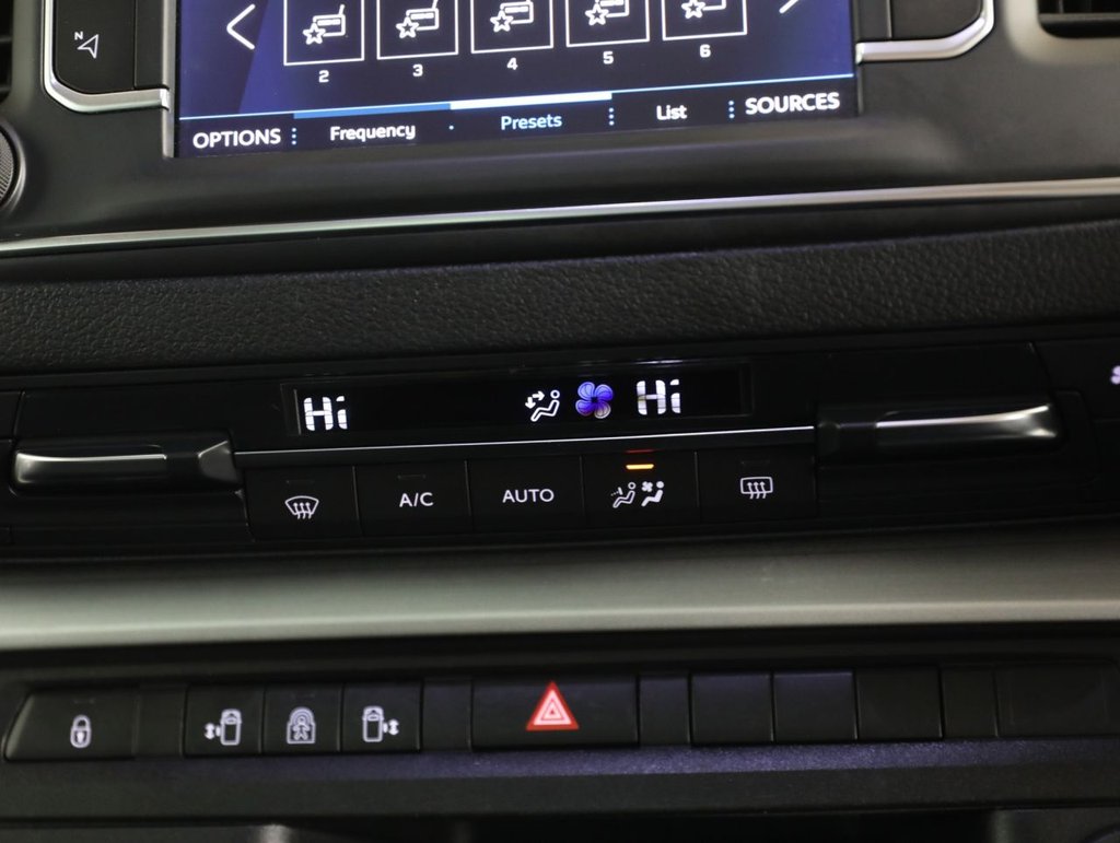 Used Peugeot Traveller 2020 for sale - 78022057: Photo 39