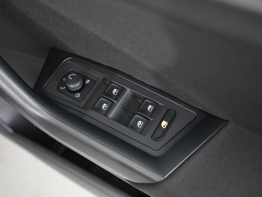 Used Volkswagen T-Roc 2022 for sale - 77588244: Photo 35