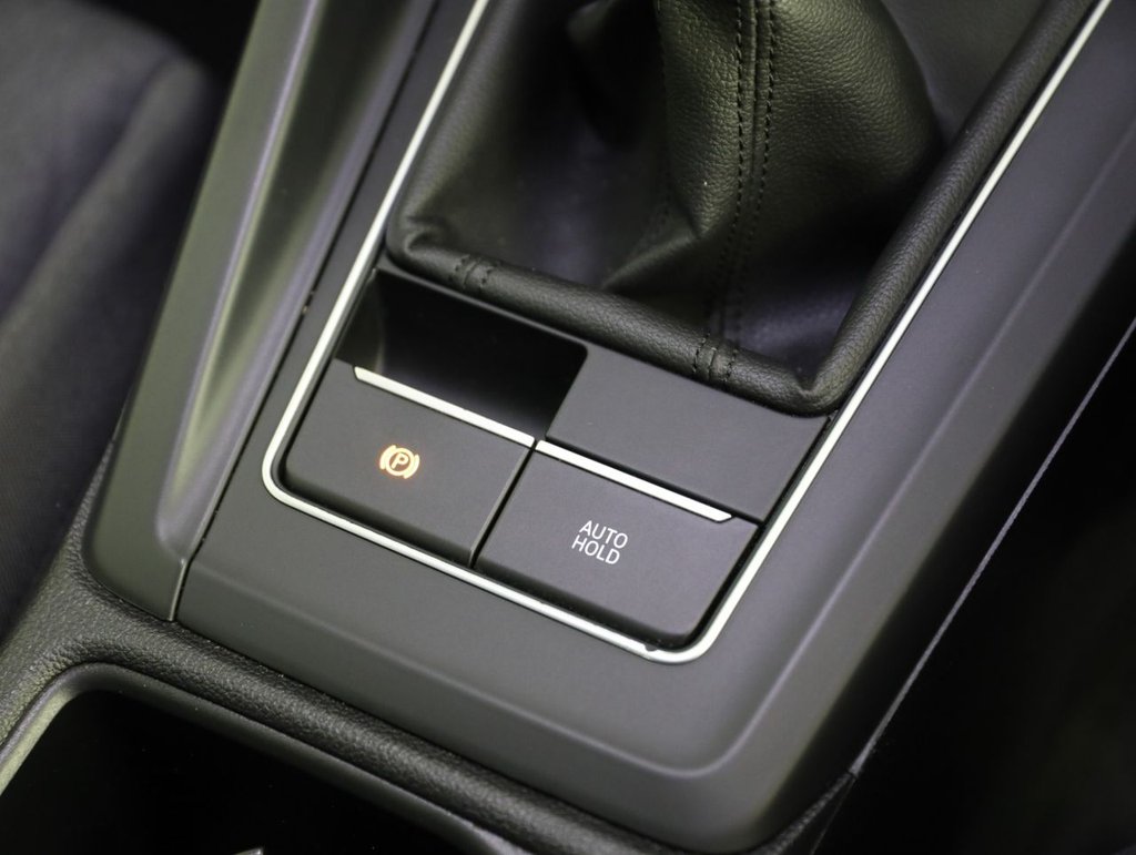 Used Volkswagen Golf 2024 for sale - 76474576: Photo 35