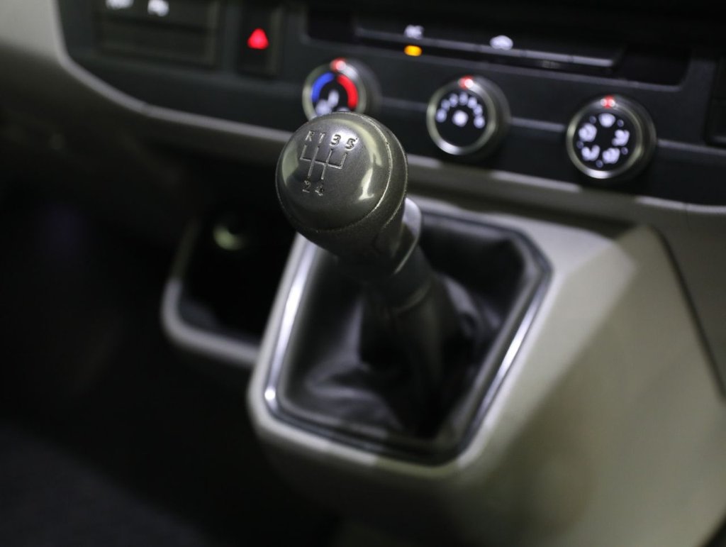 Used Volkswagen Transporter 2023 for sale - 77680575: Photo 23