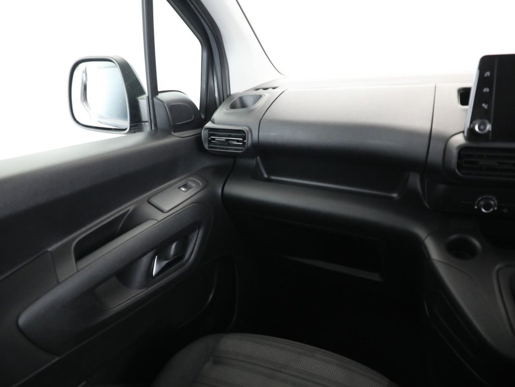 Used Vauxhall Combo Life 2022 for sale - 76927582: Photo 40