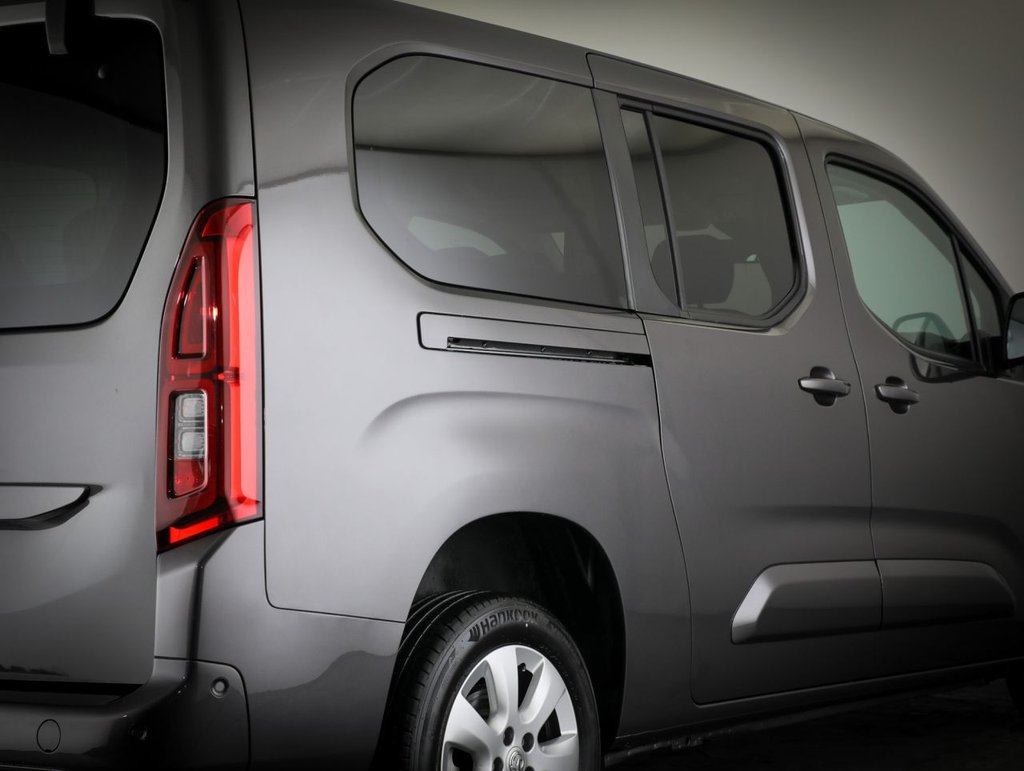 Used Vauxhall Combo Life 2022 for sale - 76927582: Photo 8