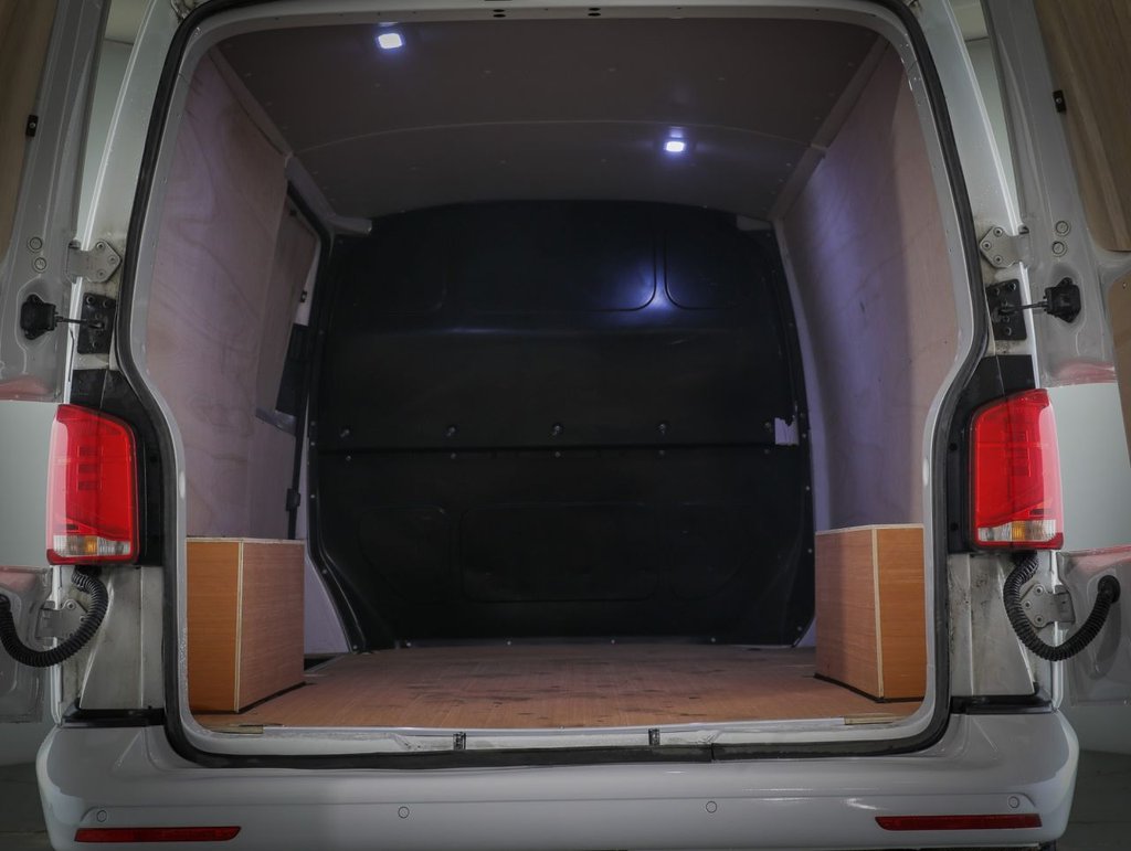 Used Volkswagen Transporter 2022 for sale - 77764735: Photo 16