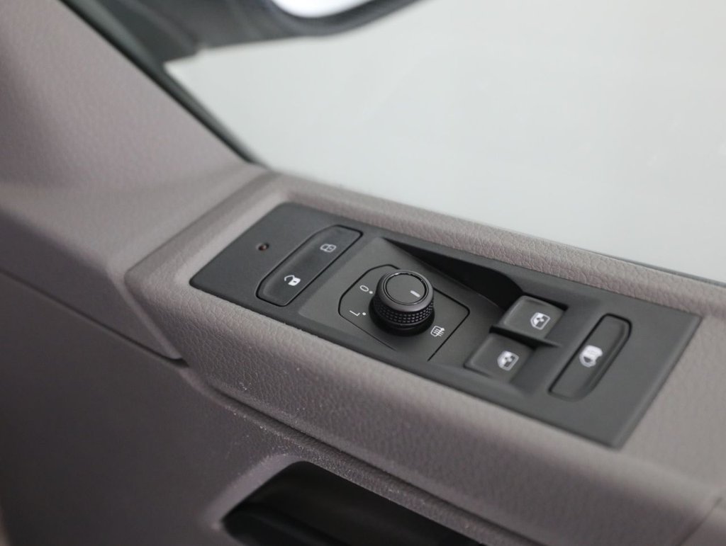Used Volkswagen Transporter 2022 for sale - 77764735: Photo 33